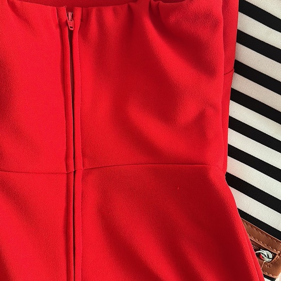 B. Darlin red size 0 dress. - Picture 5 of 6